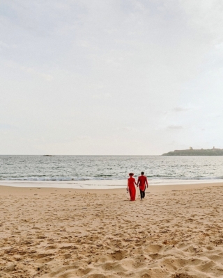 Let your dreams together take you far away...
This one's from my archives. One of the best experiences I have had. Capturing Jazmin & Jason's multicultural (China, Vietnam, México, pretty much the whole world!), beautiful and epic wedding in Huatulco.
This pair could be you!
* 
Esta fotito es de los archivos y fue una de las experiencias más bonitas. Fotografiar la boda multicultural de Jasmín y Jason en Huatulco.
¡Este par podrían ser ustedes!
.
.
.
.
.
#destinationwedding #wedding #vietnamesewedding #traditionalwedding #mexicoweddingphotography #traditional #red #bride #groom #beach #beachwedding #weddingsession #weddingphotos #thekiss #poem #sarateasdale #cliff #fotografiadeboda #boda #playa #bodatradicional #tradiciones #huatulcoweddingphotographer #huatulco #oaxaca #beachweddings #topweddingplanners