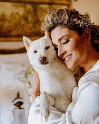 This story is about a 🐶 and a wedding couple but especially about MIA. When I met her I thought she was sleepy and that's why she didn't open her eyes but it turns out that's how she is because she's Japanese 🤣
She photobombed a fe times during the wedding and stole the show.
*
Esta historia es sobre una 🐕 y una pareja de novios pero sobre todo de su perrhija MIA. Cuando la conocí pensé que estaba modorra y por eso no abría muchos sus ojitos pero resulta que así es ella porque es japonesa y pues tiene los ojos rasgados 🤣
Se aventó varios photoboms durante la boda y se robó el show.
.
.
.
.
.
#fotografodebodasmexico #weddingstoryteller #weddingstories #spreadlove #intimatewedding #fotografodeboda #wedding #boda #weddingphotography #intimateweddings #fotografodebodas #fotografodebodasmonterrey #weddinginspiration #fotografodebodas #fineartwedding #weddingphotographers #capturehowitfeelslike #fotografodebodasmonterrey