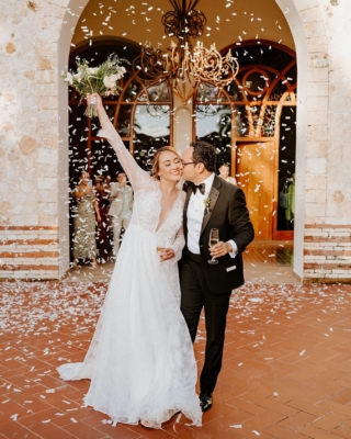 Happy New Year 🥂 
I really hope you celebrated like it was the end of the world and start this year all pumped up and ready to beat every goal you have. But specially if you’re getting married. Cause this year is your year & I will love to capture every detail 📸 
So cheers for an amazing 2023!
*
¡Feliz Año! 🥂 
Espero lo hayan celebrado como si no hubiera un mañana y empiecen este año con todo para lograr esos objetivos que se pusieron pero sobre todo para casarse hehhe Porque este año es tu año y me encantaría capturar cada detalle con mi cámara.
¡Así que SALUD por un increíble 2023!
.
.
.
.
.
#fotografodebodasmexico #grateful #felizaño #happynewyear #newyear #felizañonuevo2023 #happynewyear2023 #capturehowitfeelslike #weddingstoryteller #fotografodebodas #destinationweddingphotographercancun #fotografodebodasdestinocancun #fotografodebodas #bodascancun tulumweddingphotigrapher #junebugvendor #theweddingboard #worldsbestweddingphotos #theworldsbestweddingphotos